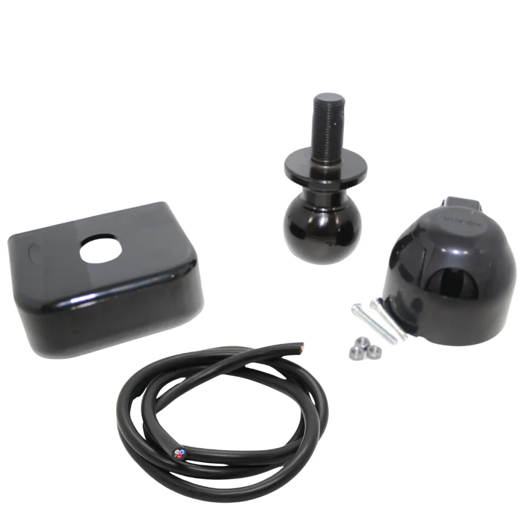 KIT BLACK PARA ENGATE CAPA 90MM + ESFERA 50MM + TOMADA 6 POLOS COM FIO